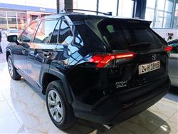 تۆیۆتا ڕاڤ 4